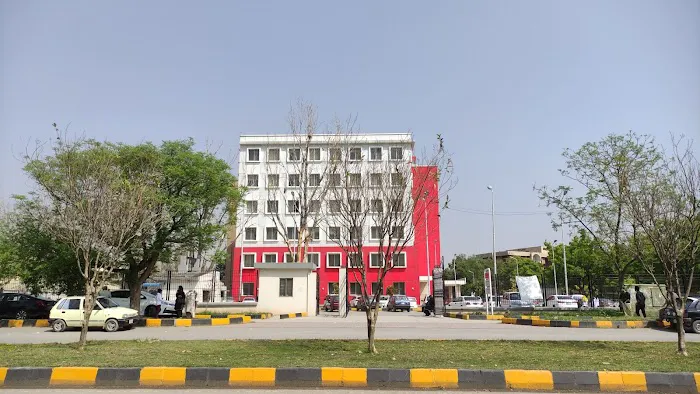 Shaheed Zulfiqar Ali Bhutto Medical University Islamabad Picture 10