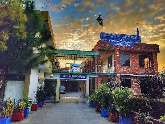 Islamabad Model College for Boys G-10/4 Picture 2