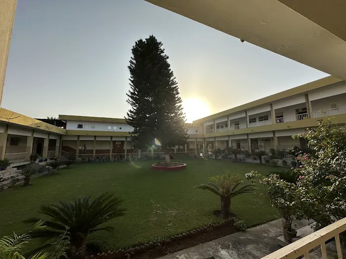 Islamabad Model College for Boys G-10/4 Picture 3