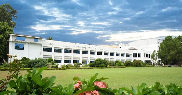 Iqra University - Islamabad Campus (IUIC) Picture 4