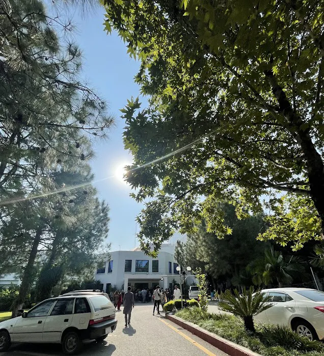 Iqra University - Islamabad Campus (IUIC) Picture 9