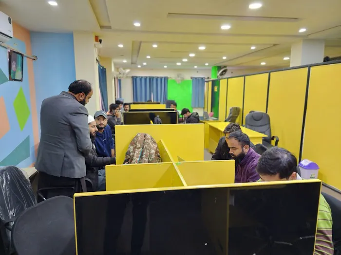 Erise Institute Of IT Picture 1