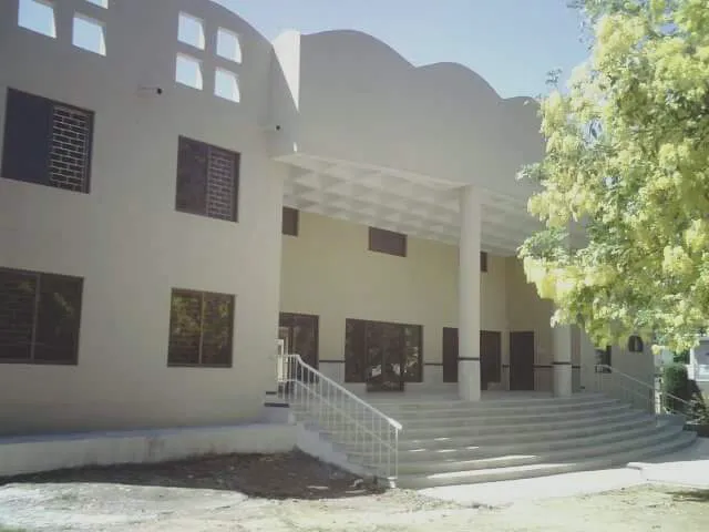 Islamabad Model College for Girls G-8/4 Picture 3