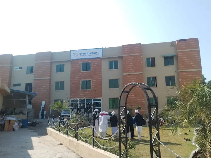 Darul Madina International University Islamabad Picture 9