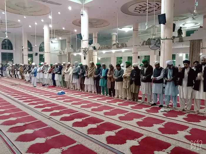 Jamia Tul Madina G-11 Markaz Islamabad Picture 7