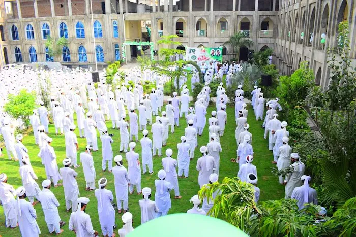 Jamia Ghousia Zia Ul Uloom Picture 4