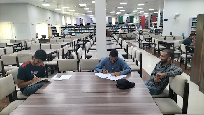 Library of Foundation Uni Picture 9