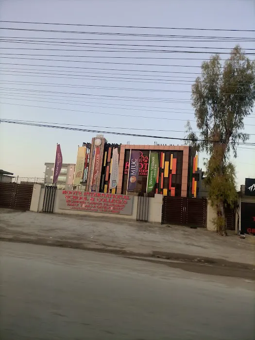 Roots School System Picture 4