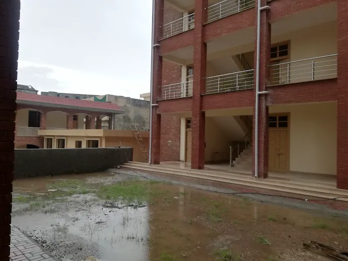 Islamabad Model College For Boys Pakistan Town Picture 4