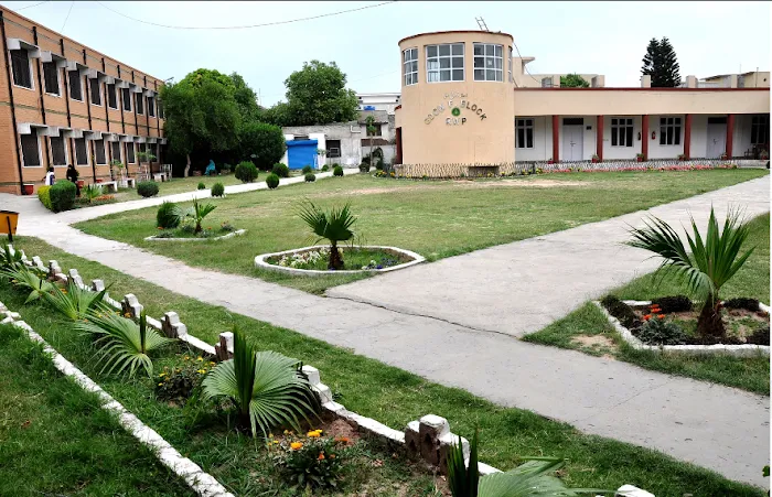 Govt Degree College for Women B.Block Picture 10