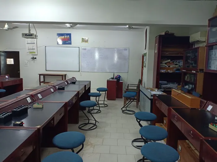 Punjab College Of Information Technology Picture 4