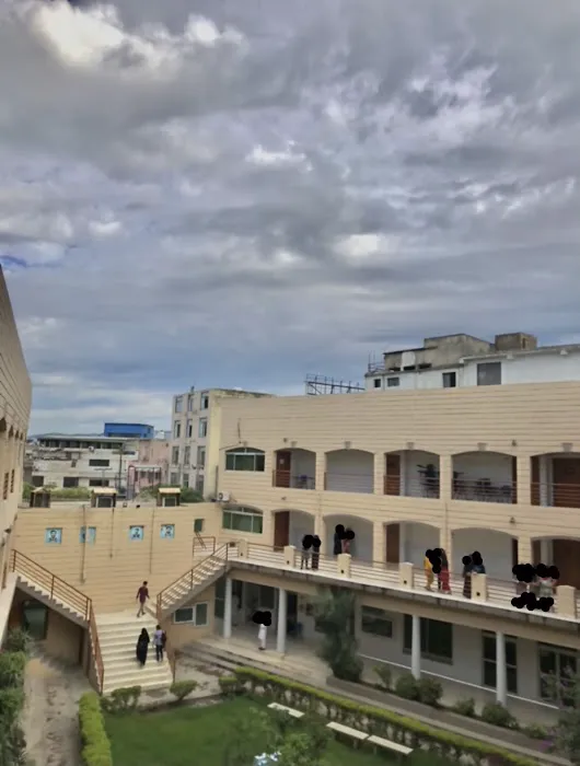 Punjab College Of Information Technology Picture 3