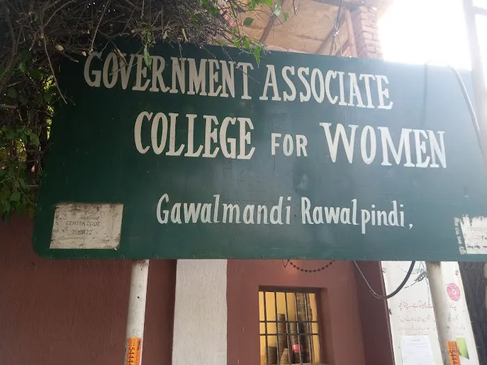 GOVT. DEGREE COLLEGE (W), GAWALMANDI, RAWALPINDI Picture 3