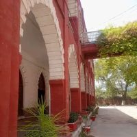Bridge between two blocks, Gordon College ico