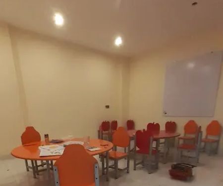 Prism International School