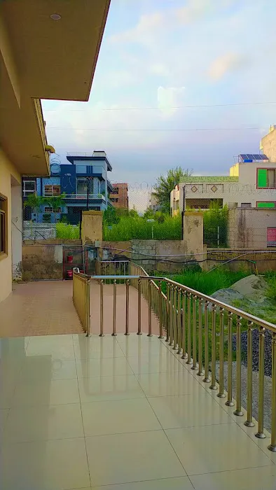 Al Nafees Medical College Picture 3