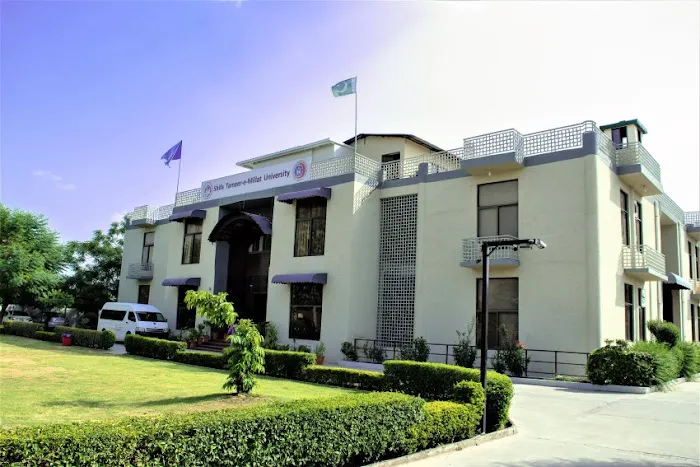 Shifa College of Pharmaceutical Sciences Picture 1