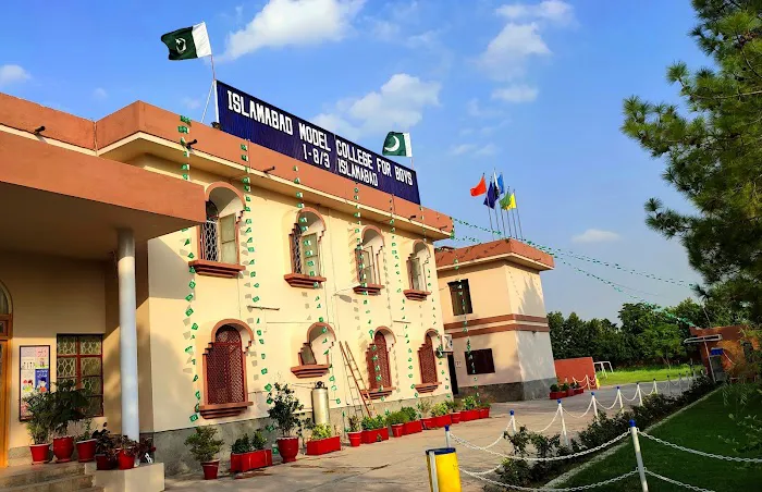 Islamabad Model College for Boys I-8/3 Picture 6