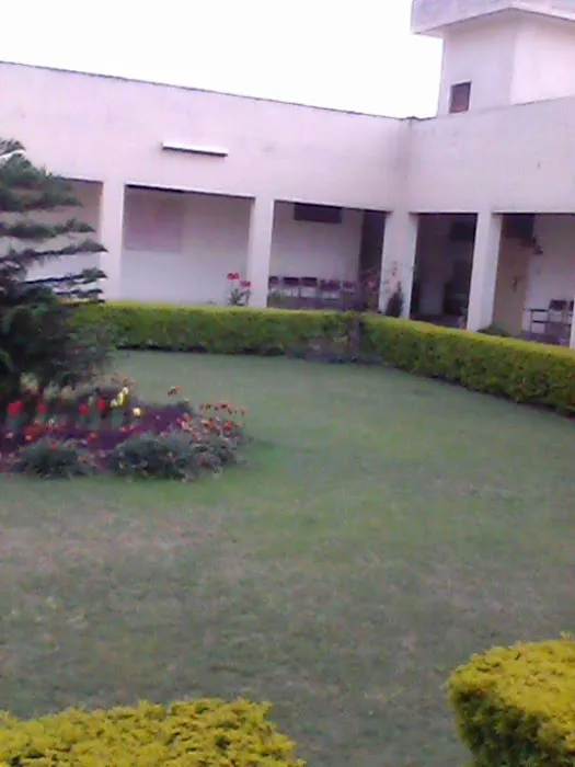 Fatima Jinnah Girls Model College Picture 8