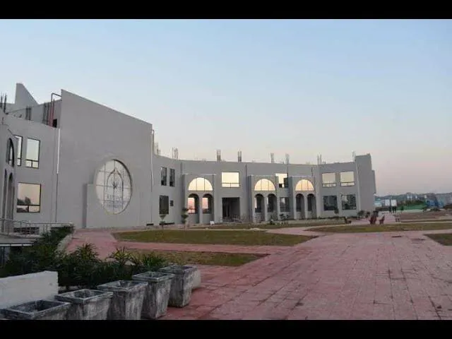 Riphah International University Gulberg Green Campus islamabad Picture 3