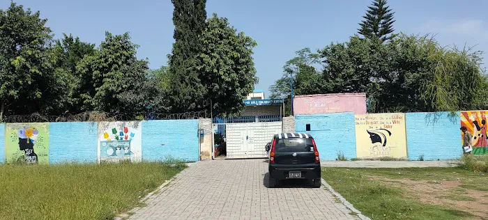 Islamabad Model College for Girls Picture 6
