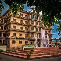 Isra University, Islamabad Campus ico