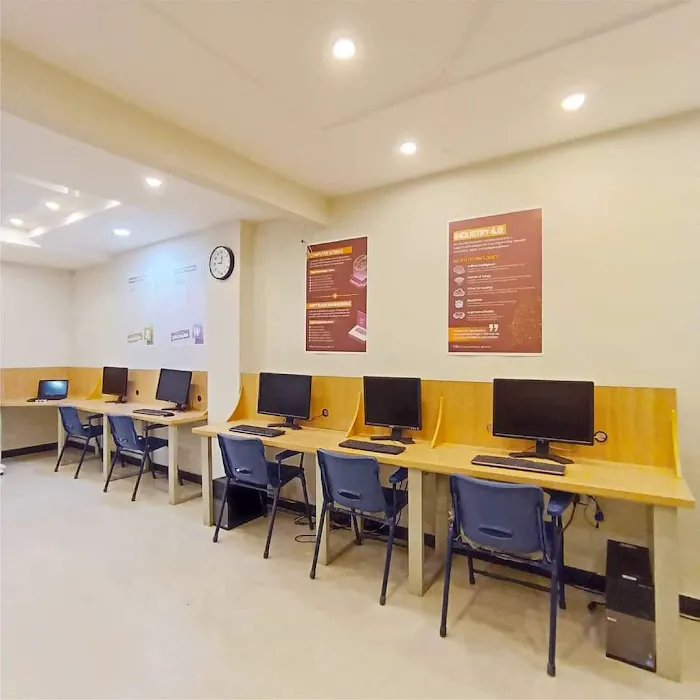 Islamabad College of Technosciences Picture 7