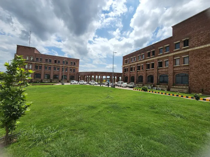 Federal Urdu University of Arts, Sciences & Technology, Islamabad Picture 4