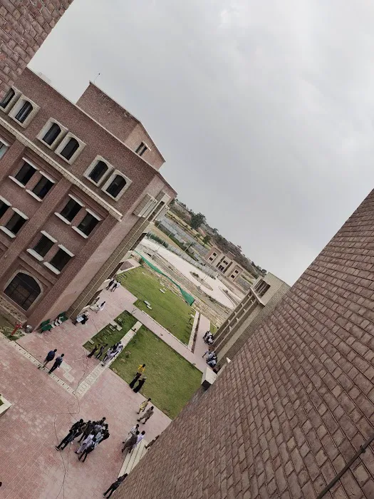 Federal Urdu University of Arts, Sciences & Technology, Islamabad Picture 6
