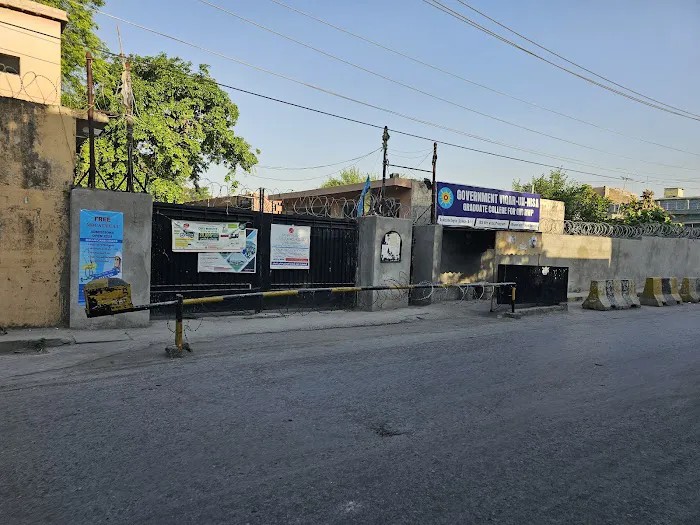 Govt Viqar-un-Nisa Graduate College for Women Picture 6
