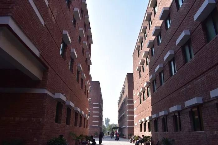 K Block, Department of Bioinformatics & Biosciences - CUST Picture 3