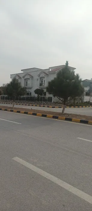 Qurtuba School & College Multi Gardens, B-17 Islamabad Picture 7