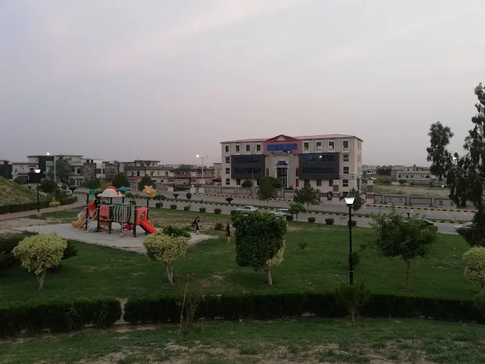 Qurtuba School & College Multi Gardens, B-17 Islamabad Picture 6