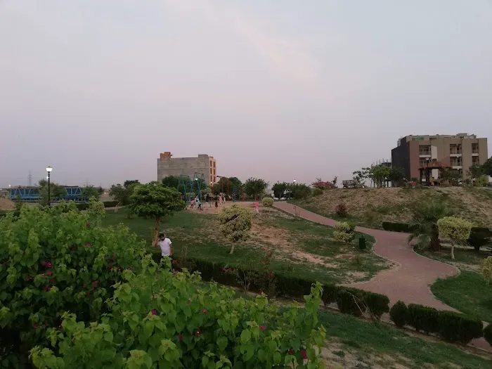 Qurtuba School & College Multi Gardens, B-17 Islamabad Picture 5