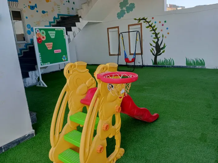 Exploreville School Numair Campus B-17 Picture 3