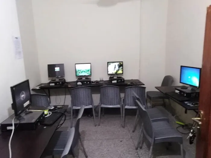 Fast Academy Gujar Khan Picture 8