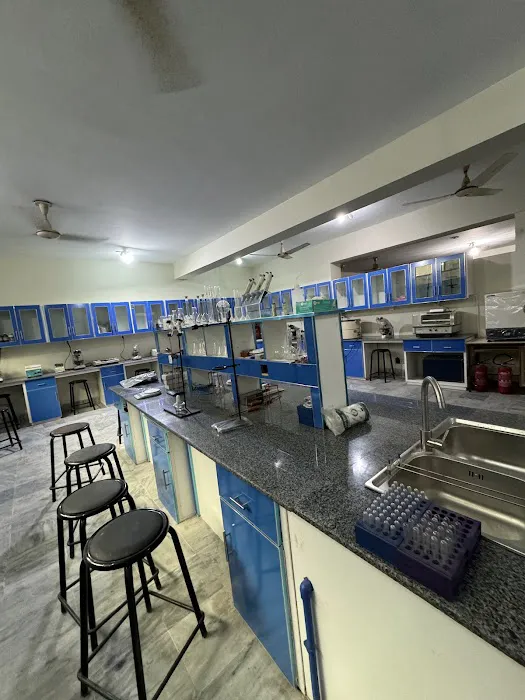 East-West Institute of Medical Sciences Picture 9
