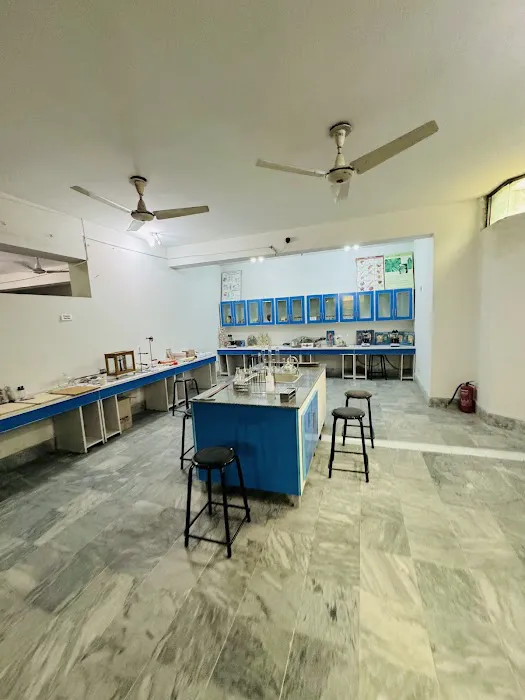 East-West Institute of Medical Sciences Picture 4
