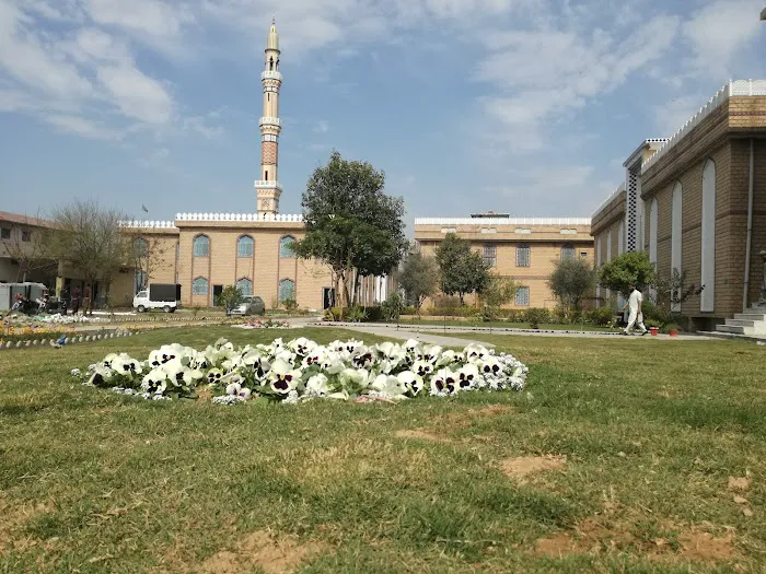 Jamia Amina Zia ul banat Picture 8