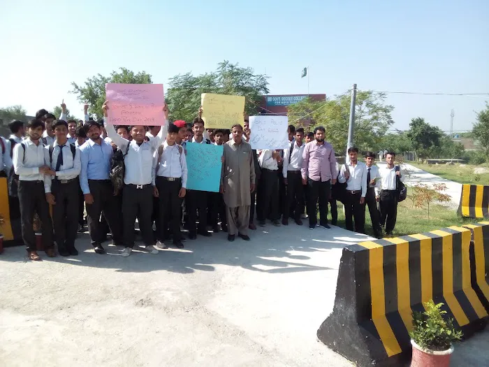 Govt Associate College for Boys, Taxila Picture 1
