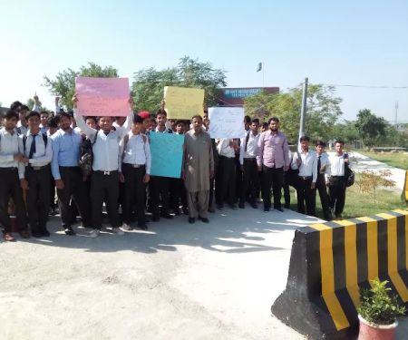 Govt Associate College for Boys, Taxila