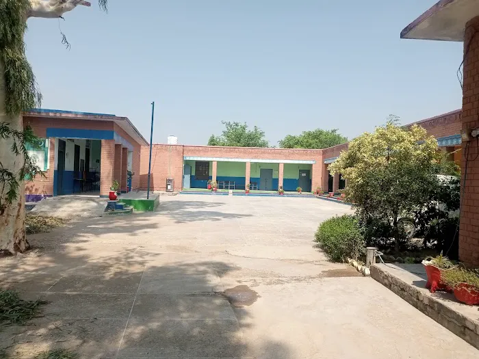 Govt Boys Elementary School Picture 1