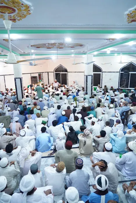 Faizan e Madina / Jamia Tul Madina Haripur Picture 5