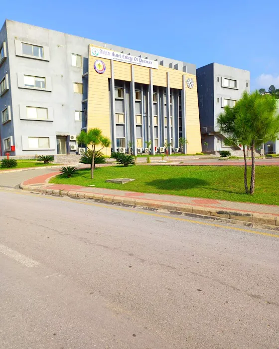 Akhtar Saeed Medical College Rawalpindi Picture 3