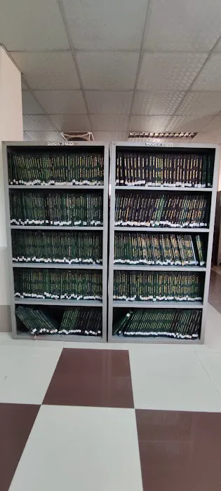 University Library & Computer Lab. Picture 4