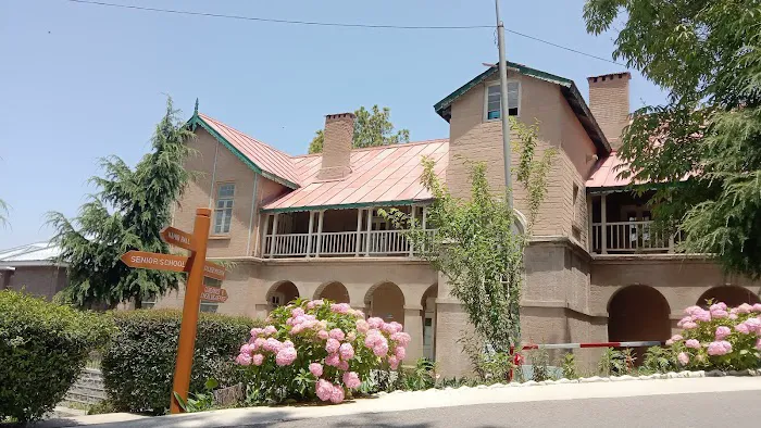 Lawrence College Murree Picture 3