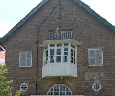 Lawrence College ghora gali , senior school