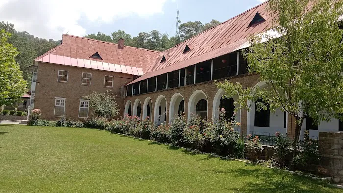 Lawrence College ghora gali , senior school Picture 3