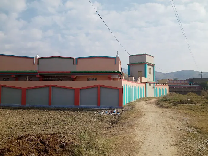 Jamia Binat ul islam As Salafia pind gujraan Picture 10