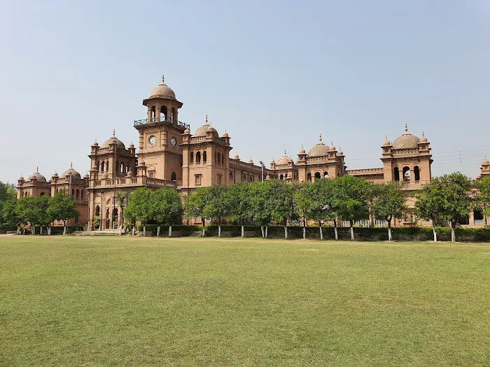 Islamia College University Peshawar Picture 1